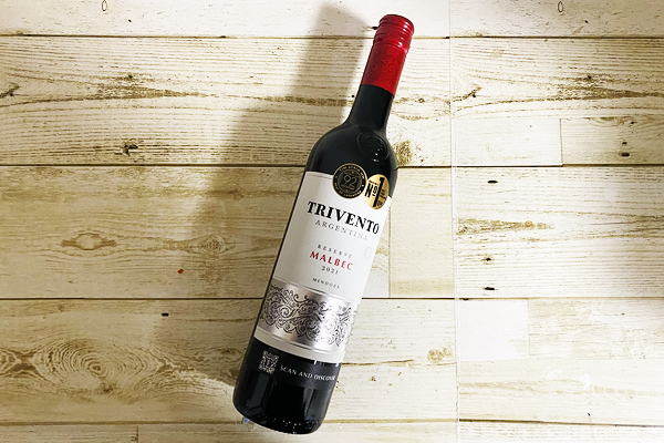 【メルシャン】肉の国・アルゼンチン発の新ブランド『トリヴェント』の「トリヴェント ゴールデン・リザーブ マルベック」を試飲してみました